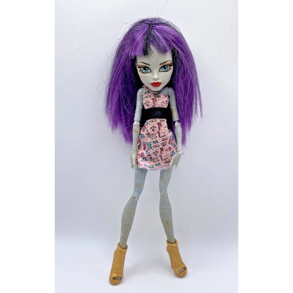 Mattel Monster High Create-A-Monster CAM Mummy Girl Doll Shoes Dress Wig